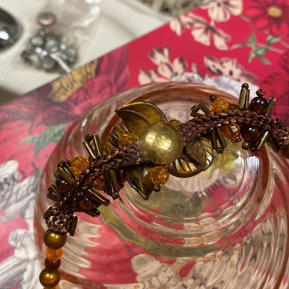 Vintage Made in Western Germany 15 1/2” necklace Lucite leaves/beads/glass beads - Picture 9 of 12